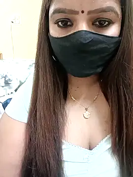 bellaqueen92 online show from December 20, 7:28 pm