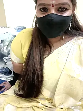 bellaqueen92 online show from December 19, 1:07 pm