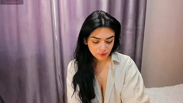 Snapshot of _cleopattra_ chatting on December 5, 7:54 am cleopattra online show from December 5, 7:54 am