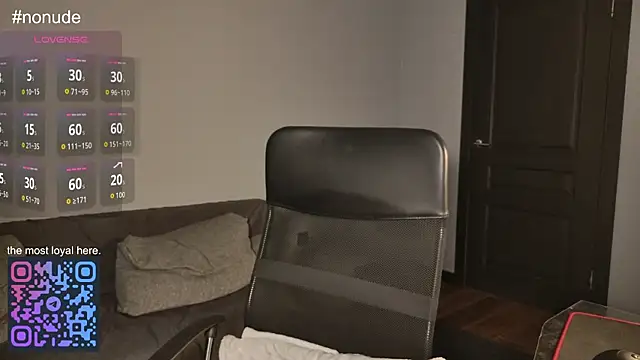 Lila Pitt online show from April 30, 9:05 am