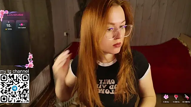 Lila Pitt online show from January 5, 5:51 pm