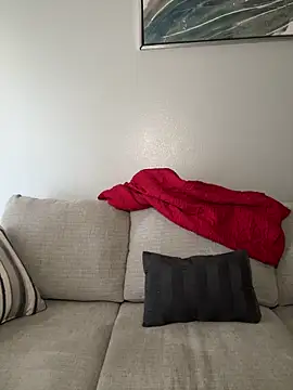 juicyyy323 online show from December 4, 9:14 pm