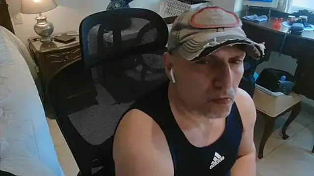 slzypvtpig online show from February 1, 1:42 pm