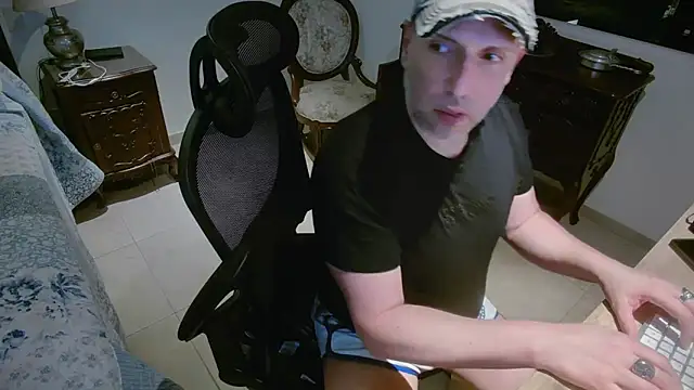 slzypvtpig online show from February 16, 3:05 am