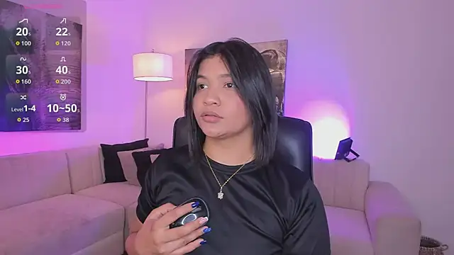 alaia7h online show from October 15, 7:33 pm