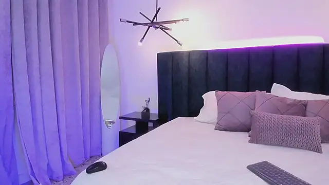 alaia7h online show from April 15, 7:58 pm