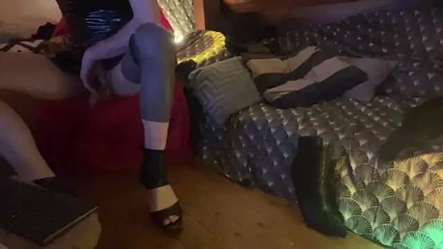 alexheels boots online show from October 29, 4:50 pm