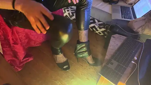 alexheels boots online show from October 26, 12:55 am