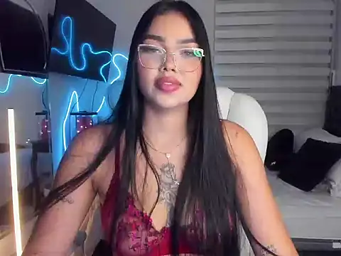 Daisy 20x  online show from August 4, 6:07 am