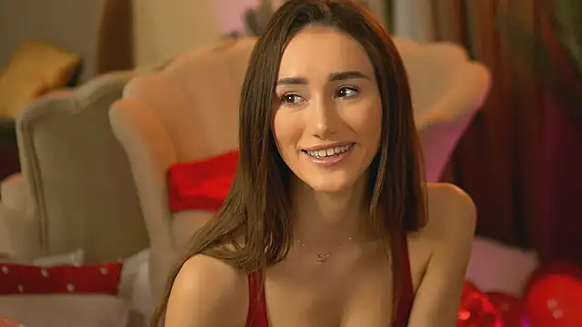Snapshot of EmilyRaymont chatting on March 12, 10:39 pm EmilyRaymont online show from March 12, 10:39 pm