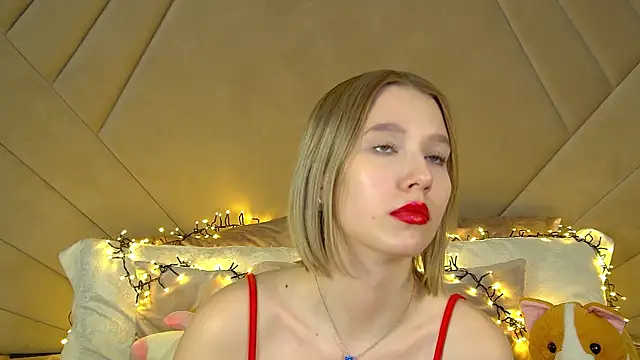 Snapshot of LiliLinn chatting on March 17, 2:45 pm LiliLinn online show from March 17, 2:45 pm