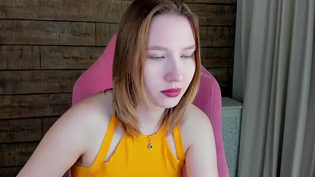 LiliLinn online show from March 10, 4:38 am