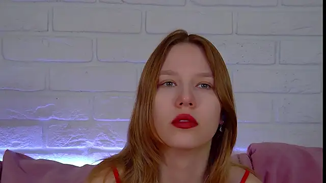 LiliLinn online show from April 18, 4:26 am