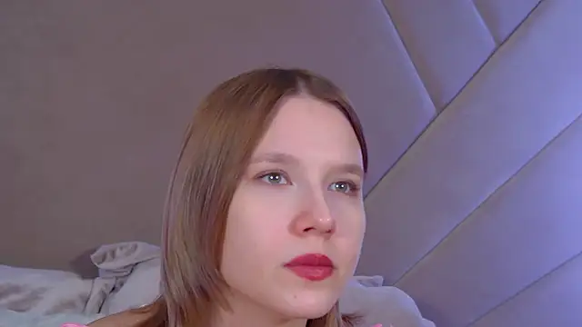 LiliLinn online show from December 1, 5:08 am