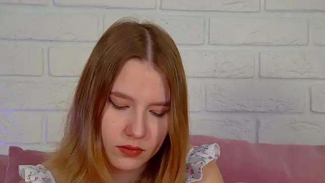 LiliLinn online show from June 27, 4:29 am
