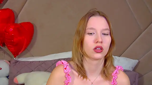 LiliLinn online show from February 13, 4:56 am