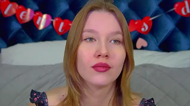 LiliLinn online show from February 12, 4:56 am