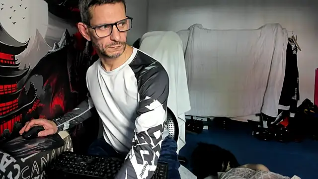 Samurayjiu online show from March 31, 5:04 pm