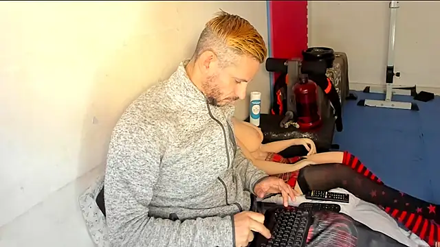 Samurayjiu online show from December 17, 2:11 pm