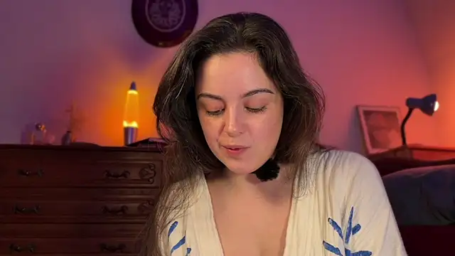 OohBunny online show from June 4, 5:39 pm