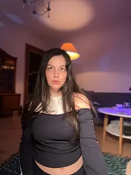 Snapshot of OohBunny chatting on March 12, 6:43 pm OohBunny online show from March 12, 6:43 pm