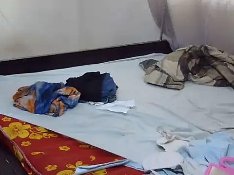 Snapshot of pretty_dimplegirl chatting on October 25, 7:29 am pretty dimplegirl online show from October 25, 7:29 am