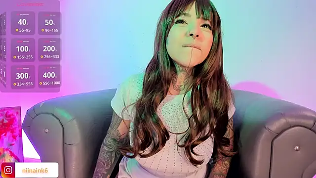 Snapshot of NinaInk chatting on September 23, 1:51 pm NinaInk online show from September 23, 1:51 pm