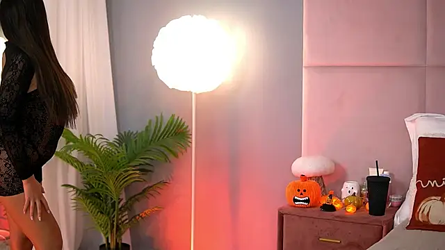 AlmaLuv online show from October 24, 3:49 am