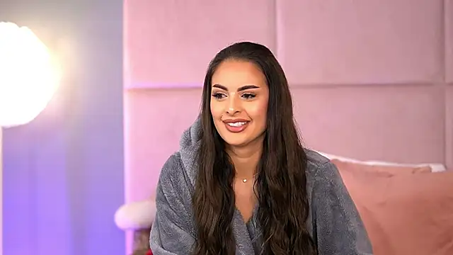 AlmaLuv online show from January 12, 4:52 am