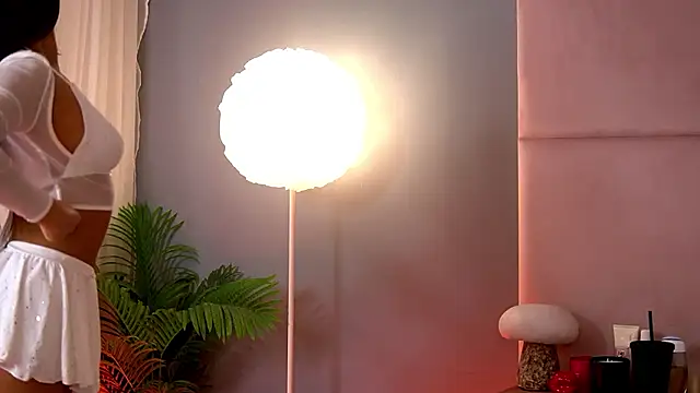 AlmaLuv online show from March 11, 4:06 am