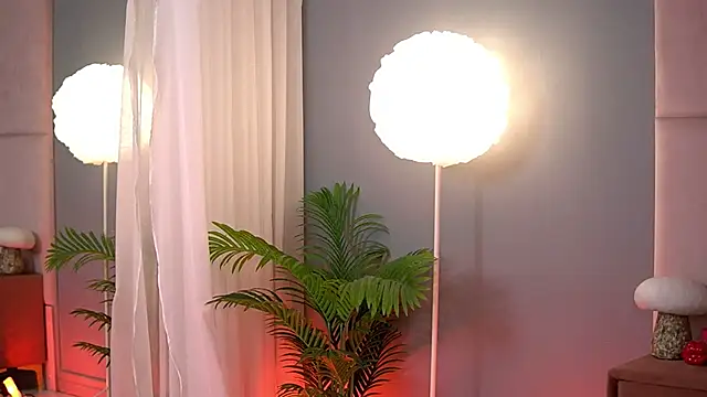 AlmaLuv online show from March 12, 4:07 am