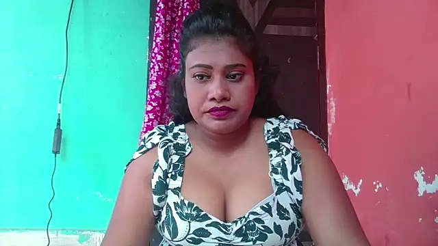 Snapshot of sexy_roma chatting on May 17, 2:44 am sexy roma online show from May 17, 2:44 am