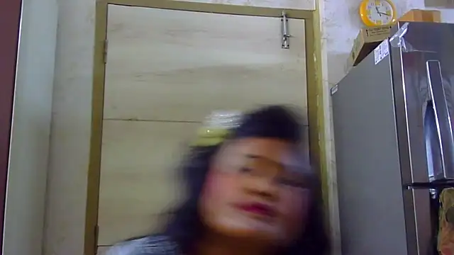 Snapshot of sexy_roma chatting on November 1, 5:40 pm sexy roma online show from November 1, 5:40 pm