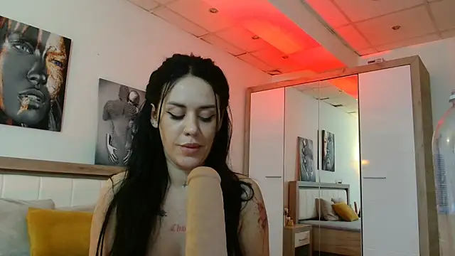 LaylaCruzRose online show from February 5, 9:57 am