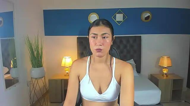 Snapshot of violetta_mendoza_ chatting on March 4, 12:50 am violetta mendoza online show from March 4, 12:50 am