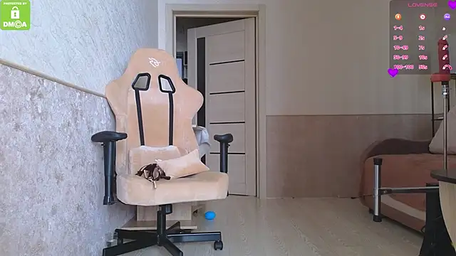 Katy perry  online show from March 11, 3:44 am