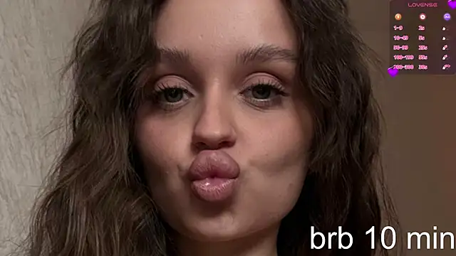 Katy perry  online show from April 18, 2:14 am