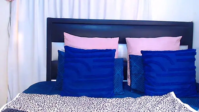 DARKBUSTY030 online show from November 18, 11:57 am