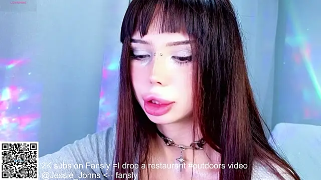 Jessie Johns online show from February 9, 5:00 pm