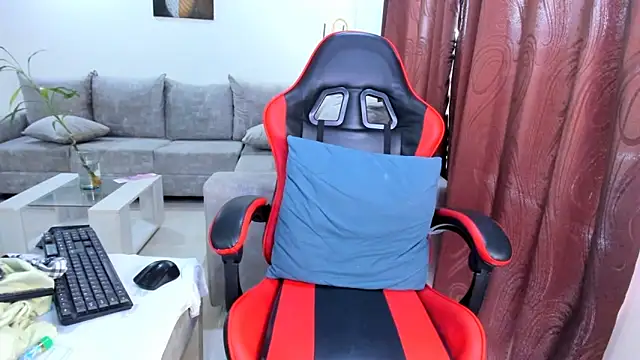 ashleyxlove1 online show from February 26, 10:43 pm