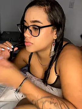 ElaEndez  online show from October 9, 1:17 am