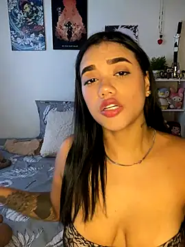 ElaEndez  online show from December 14, 9:20 pm