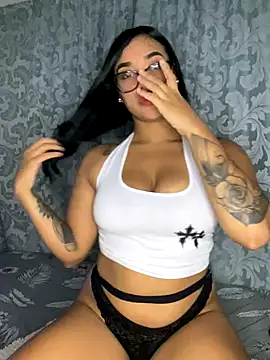 ElaEndez  online show from December 20, 4:37 am