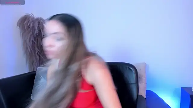 Snapshot of Alessia_Taylorr chatting on November 10, 11:37 am Alessia Taylorr online show from November 10, 11:37 am