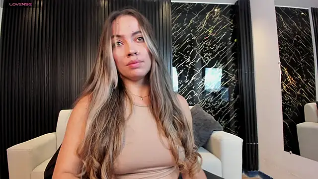 Snapshot of Alessia_Taylorr chatting on February 24, 11:54 am Alessia Taylorr online show from February 24, 11:54 am