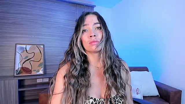 Snapshot of Alessia_Taylorr chatting on March 3, 11:33 am Alessia Taylorr online show from March 3, 11:33 am