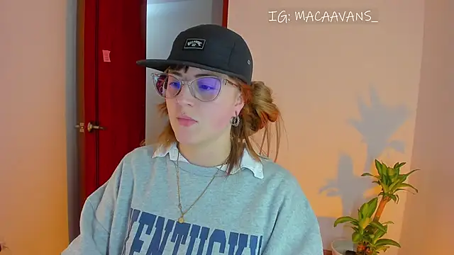 Snapshot of tekila__ chatting on February 12, 1:16 am tekila online show from February 12, 1:16 am