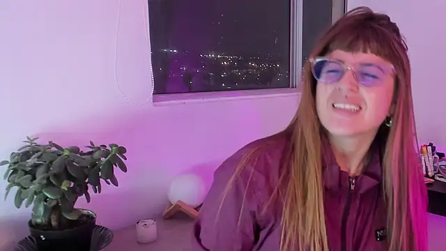 tekila   online show from April 15, 12:27 am