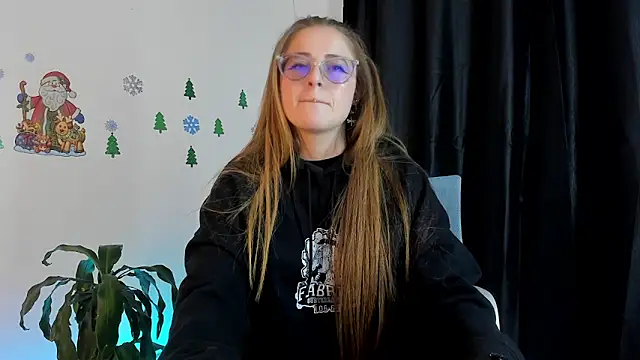 Snapshot of tekila__ chatting on December 12, 10:20 pm tekila online show from December 12, 10:20 pm