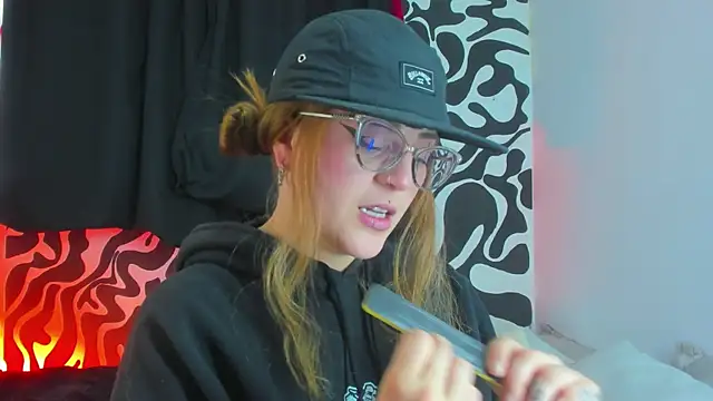 tekila   online show from October 25, 8:20 pm